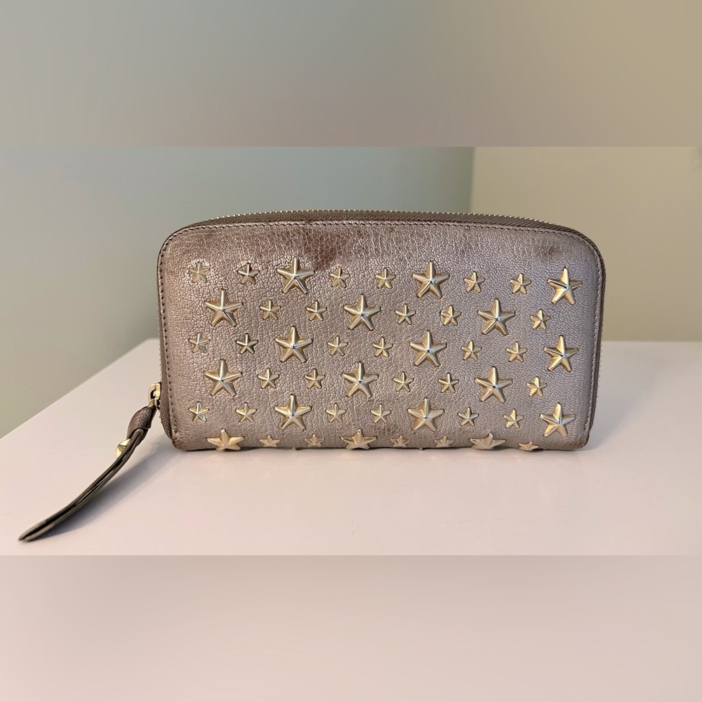Jimmy Choo Gold Star-Studded Metallic Leather Women's Wallet - Picture 2 of 9